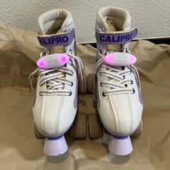 CALIPRO 光るベルト付きローラーシューズ(22-23cm)のサムネイル