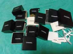 CHANEL 空き箱6個まとめ ポーチなどの付属品 巾着袋 保存袋 - メルカリ
