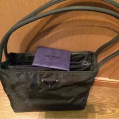 PRADAバックのサムネイル