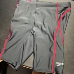 Speedo 競泳水着 ハーフスパッツ ブラック×レッド150サイズのサムネイル