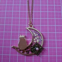 ハンドメイド☆ペンダント☆ネックレス☆猫☆手作りのサムネイル