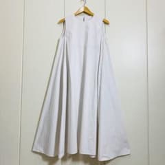 BARNEYS NEW YORK ノースリーブ リングフレアワンピース BARNEYS NEW YORK ノースリーブ リングフレアワンピース - メルカリ