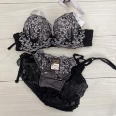 育乳ブラ&ショーツセットのサムネイル
