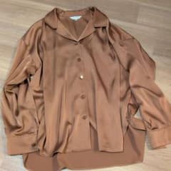 MOUSSY ブラウン サテン 長袖シャツ Fのサムネイル