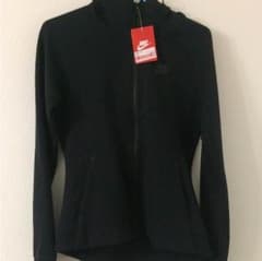 NIKE テックのサムネイル