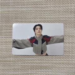 ATEEZ ウヨン トレカ BAD UNIVERSAL ユニバーサル ラキロトのサムネイル