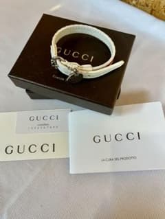 グッチGUCCI LOVES YOU ホワイトブレスレットレザー箱付き末使用近い 