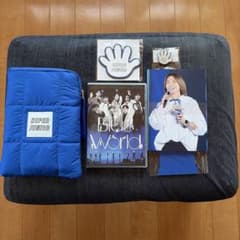 SUPER JUNIOR Blue World Blu-ray2枚組のサムネイル