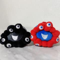 ミャクミャク ロールお手玉マスコット ノーマル 黒 2種セット - メルカリ