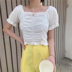 新品 1点限り！ シャーリング ショート 白 韓国 トレンド お洒落 可愛いのサムネイル
