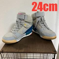 【レア】乃木坂NIKE AIR REVOLUTION SKY HIのサムネイル