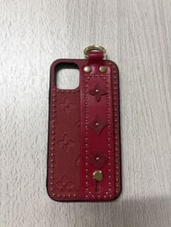 iPhone 케이스 레드 스터드 포함