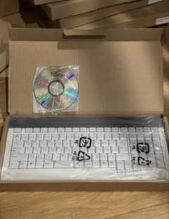 【値下げ】FUJITSU ワイヤレスホワイトキーボード 【単品】9月末までのサムネイル