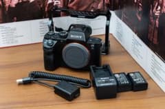 SONY α7Sii a7s2 ミラーレス一眼 本体 バッテリー2個付き - メルカリ