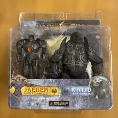 ジプシー・デンジャー バトルダメージVer. レザーバック パシフィック・リム Amazon.co.jp: パシフィック・リム/ 7インチ アクションフィギュア