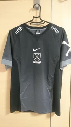 まつ様専用！ナイキ nftb トレーニングシャツのサムネイル