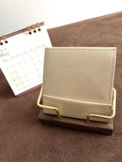 【極美品】パールアイボリー×超ミニマル財布♡Abrasus薄い財布レディース 極美品】パールアイボリー×超ミニマル財布♡Abrasus薄い財布レディース