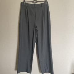 匿名配送/ユニクロ　タックワイドパンツ　グレー　XL 丈長めのサムネイル