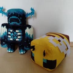 マインクラフト　BIGぬいぐるみ ウォーデン、ハチのサムネイル