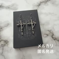 レア❗️ 匿名発送 HYDE LIVE 2023グッズ 蛇十字ピアス - メルカリ
