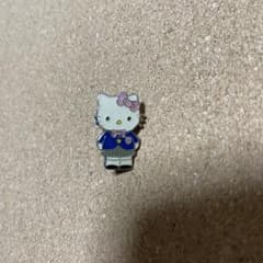 平成レトロ ハローキティ 制服 学園 ピンバッジ ピンク - メルカリ