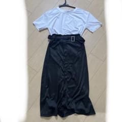 ベルト付きセットアップ Tシャツ スカート　ウエストゴムのサムネイル