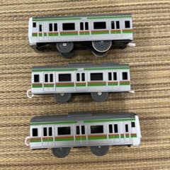プラレール S-31 E233系湘南色(専用連結仕様) 湘南新宿ラインのサムネイル