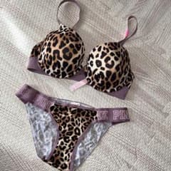 PINK♡ブラ&ショーツセット♡34C/C70サイズ♡レオパードヒョウ柄のサムネイル
