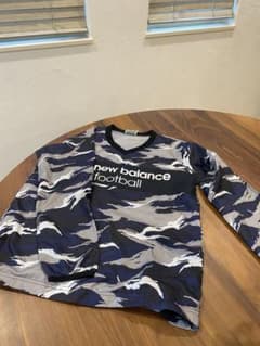 new balance 迷彩柄 長袖シャツのサムネイル