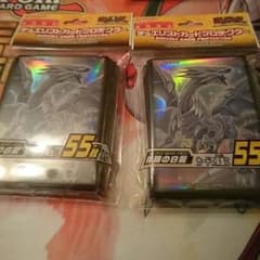 遊戯王 ブルーアイズ 青眼 スリーブ 2つのサムネイル