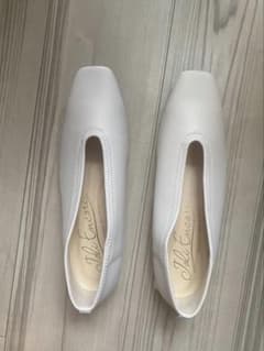 ⭐︎美品　JOLI ENCORE ジョリーアンコール　白ホワイト フラットパンプスのサムネイル