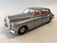トミカ初期型ダンディロールスロイス ファントムVI 1/43 日本製 希少当時物 トミカ初期型ダンディロールスロイス ファントムVI 1/43 日本製 希少