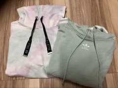 adidasパーカーのサムネイル