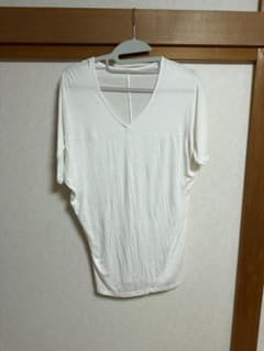 ホワイト半袖Tシャツのサムネイル