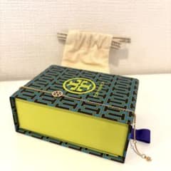 新品未使用】TORY BURCH アイコン パヴェ チェーンブレスレット - メルカリ