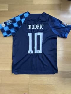 サッカーユニフォーム ルカ・モドリッチ 2018ロシアW杯 アウェイのサムネイル