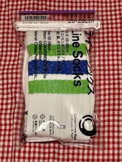 ファミリーマート福袋　ラインソックス（ラメ）　25-28cm 新品未使用のサムネイル