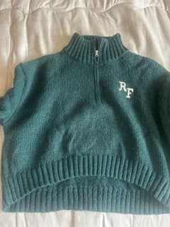ハーフジップ ニット グリーン RFロゴ刺繍のサムネイル