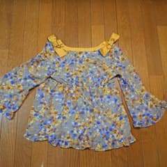 激安！MINIMUM MINIMUM 花柄 トップス ブラウスのサムネイル