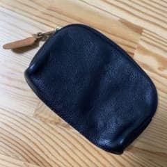 ☆イルビゾンテ ラウンドトップポーチ ブラック 外側美品☆のサムネイル