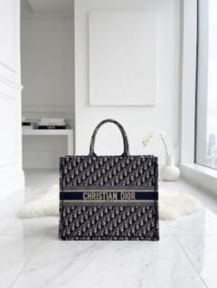 Dior Book Tote バッグ ラージノベルティ ディオールブックトート
