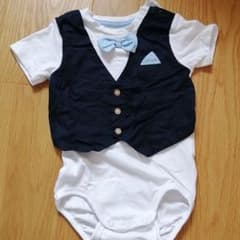 【値下げしました！】おめかしロンパース　男の子用のサムネイル