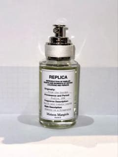 Maison Margiela REPLICA From the gardenのサムネイル