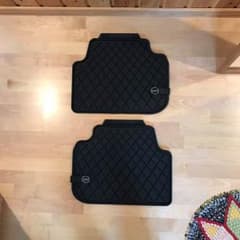 THE NEW MINI CLUBMAN オールウェザーマットセット(後部座席)のサムネイル