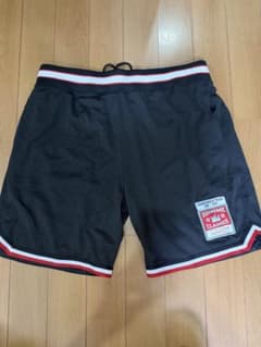 supreme Mitchell & Ness メッシュショートパンツ - メルカリ