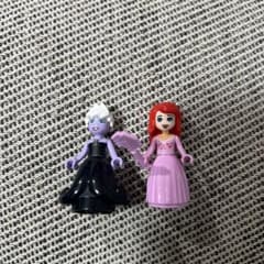 アリエルとウルスラ LEGO フィギュアのサムネイル
