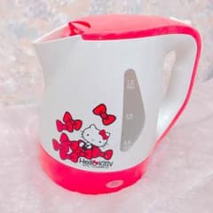[HELLO KITTY] 電気ケトル 1.2L✨新品未使用✨のサムネイル