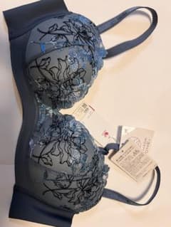 岡*恵様 花柄刺繍ダークブルーブラジャー B80のサムネイル