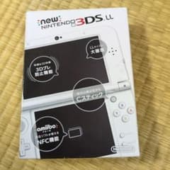 New Nintendo 3DS LL 本体 ホワイトアダプター付きのサムネイル