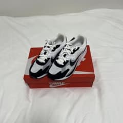 NIKEスニーカーのサムネイル